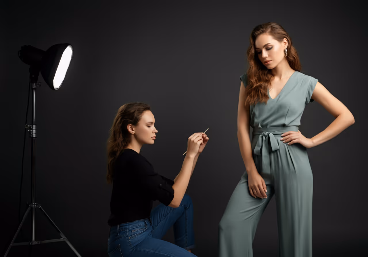 Professional vs. DIY Photo Shoot Styling